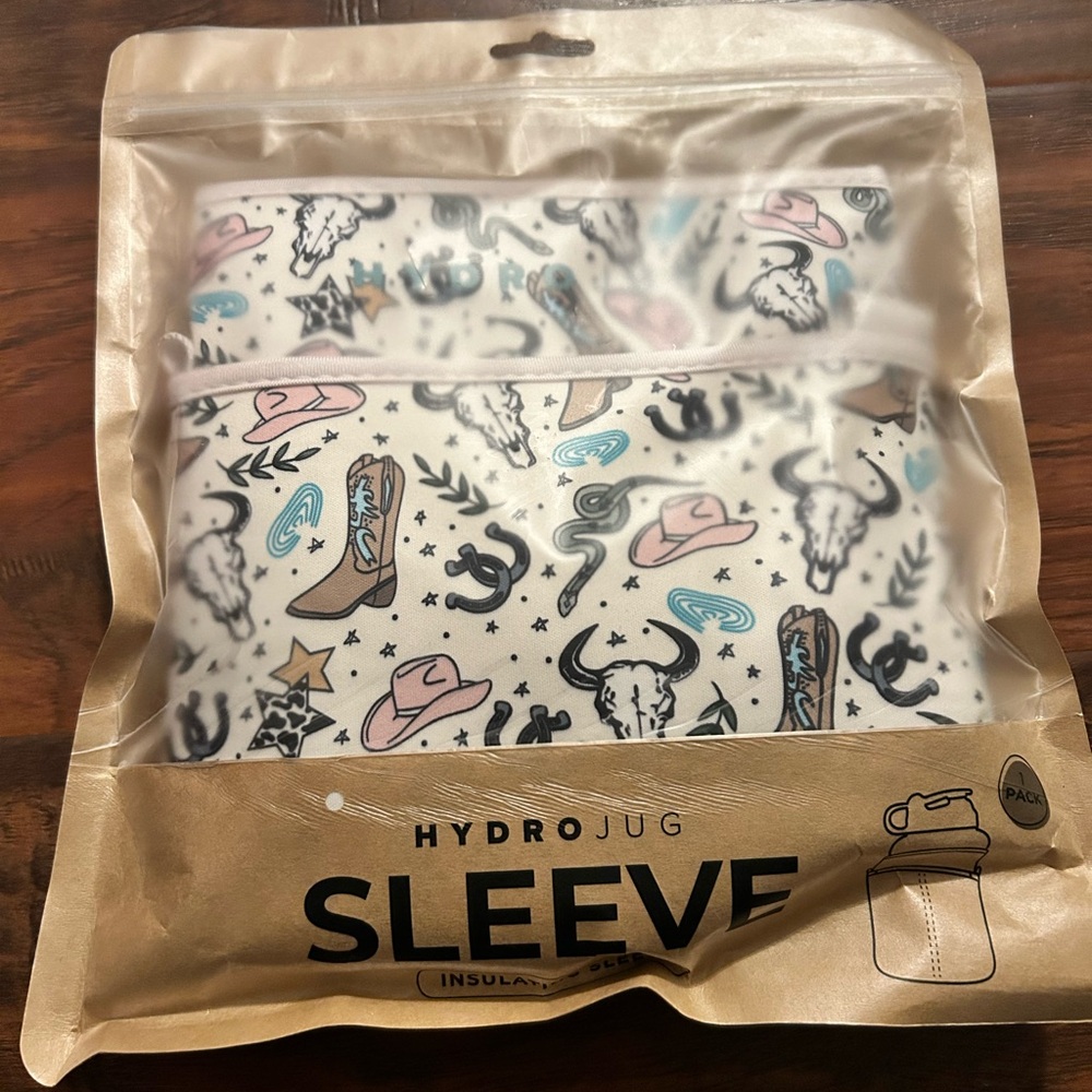 HydroJug Pro Cowboy print sleeve